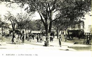 647- Mascara - La place Gambetta